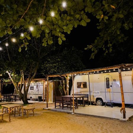 Beach House Camp Na Chom Thian Exterior photo